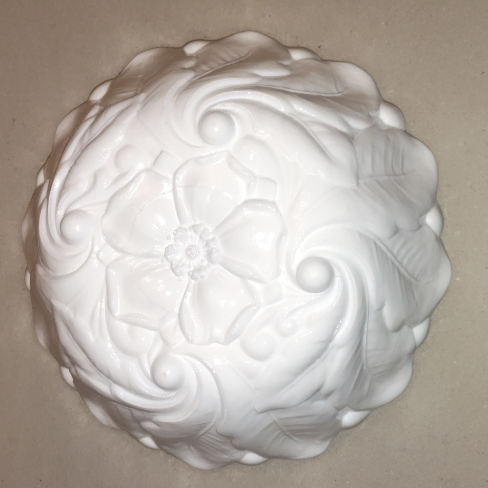 🍡 3 For $15 Indiana White milk glass bowl with feet floral MCM lettuce